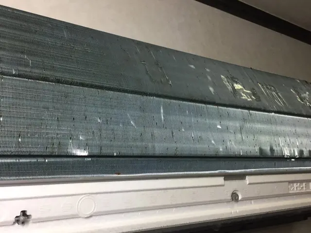 酷使したエアコンを綺麗に！^_^特別割引実施中【丁寧さと技術力に自信有り！】サービスの画像