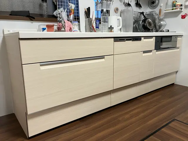 内装設計の経験を生かして、、素材、デザインの提案もさせていただきます。サービスの画像