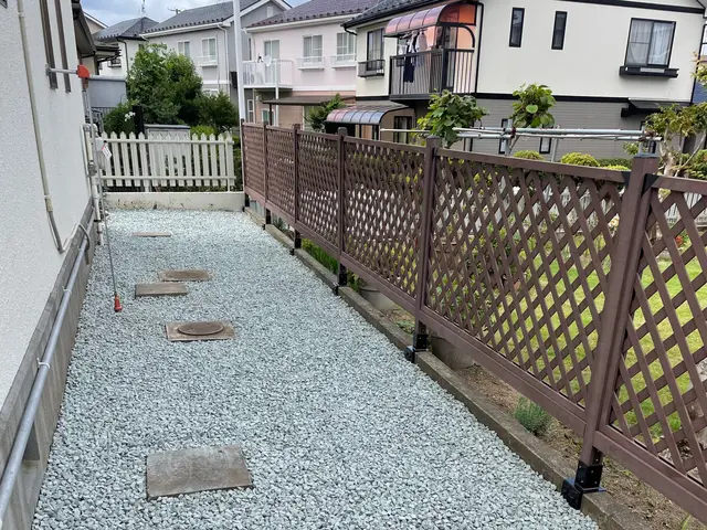 ラティスフェンス設置！入れ替え補強サービスの画像