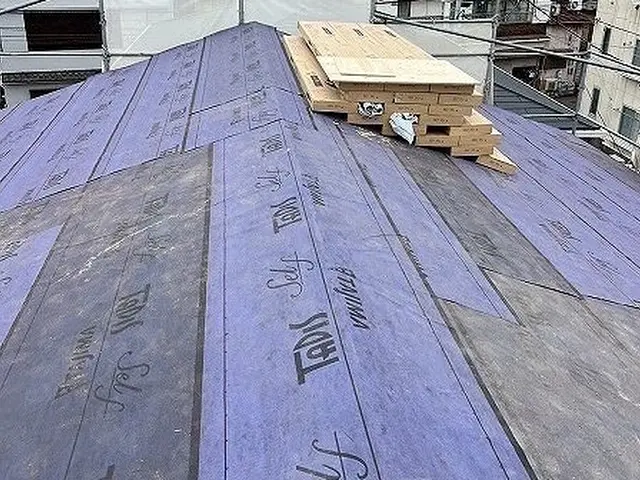 屋根葺替え工事【瓦屋根・金属屋根・塗装が難しい屋根にも対応できます！】サービスの画像