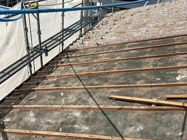 屋根葺替え工事【瓦屋根・金属屋根・塗装が難しい屋根にも対応できます！】サービスの画像