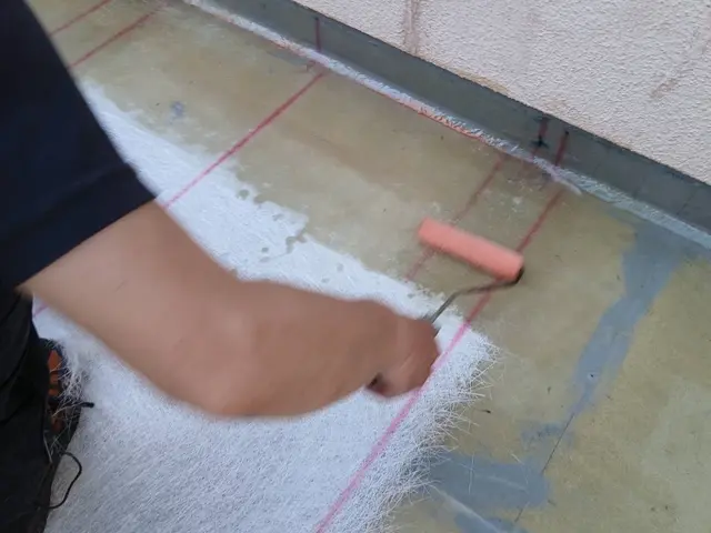 空間を守る仕事！お任せください、自社スタッフの豊富な実績で防水工事を守ります。サービスの画像