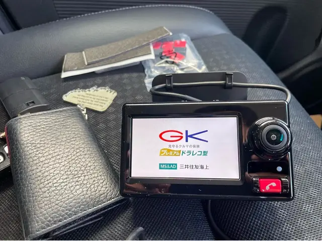 確かな技術で最高の仕上がりをご提供！ドライブレコーダーの取付なら当店で♪サービスの画像