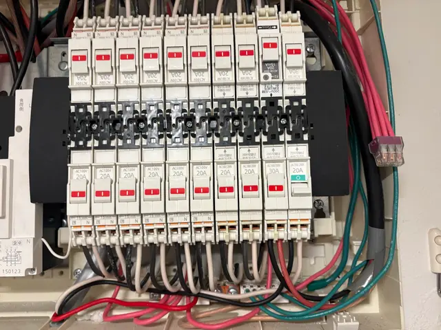 コンセント増設、移設、スイッチの交換致します。サービスの画像