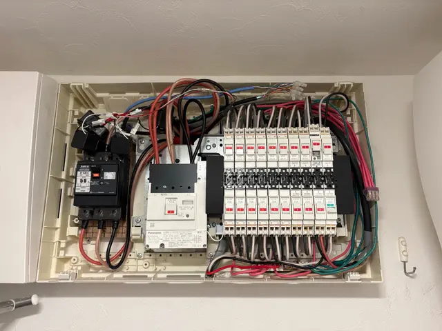 コンセント増設、移設、スイッチの交換致します。サービスの画像