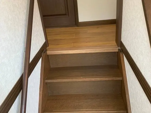 •	下地探し無料｜ガッチリ固定の手すり取付サービスの画像