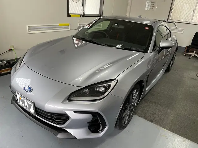 【追加料金一切無し！】強い洗剤不使用、コーティング専門社の洗車以上の艶を！サービスの画像