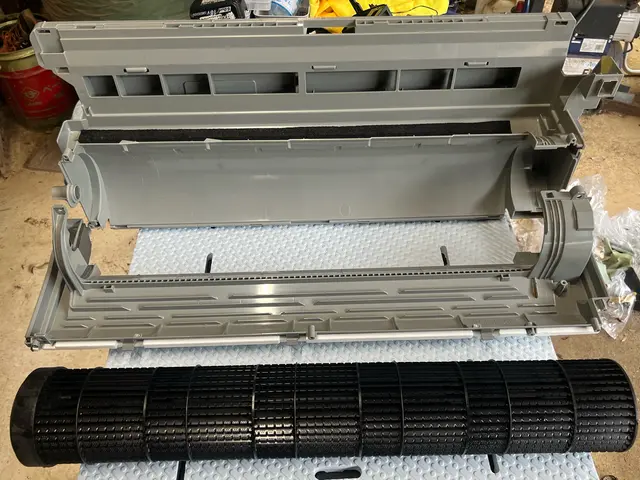 千葉で数少ない壁から取り外して完全分解洗浄できる業者です！サービスの画像