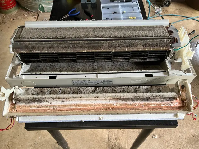 千葉で数少ない壁から取り外して完全分解洗浄できる業者です！サービスの画像