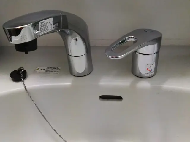 【東京発】洗面所の蛇口交換【水周り3点セットキャンペーン実施中】サービスの画像