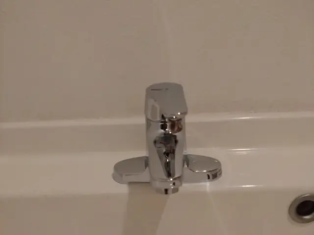 【東京発】洗面所の蛇口交換【水周り3点セットキャンペーン実施中】サービスの画像