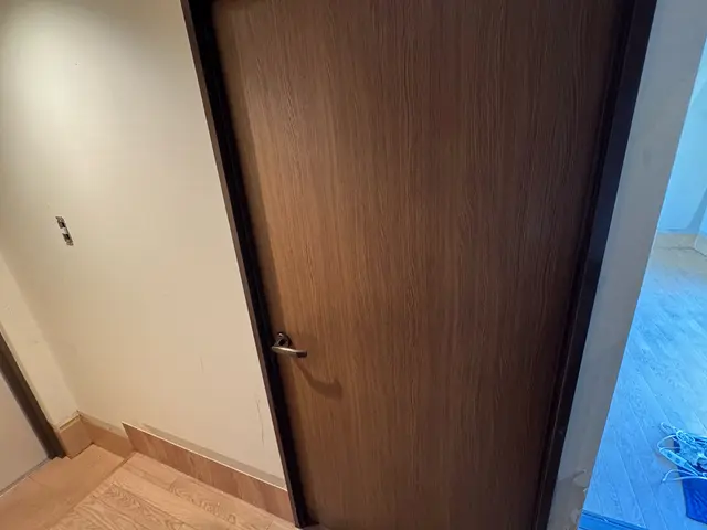 【部分補修も全体補修も承ります◎】大手での経験を活かし、新築のようなドアへ！サービスの画像