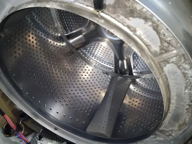 【落下ハブラシの回収】乾燥低下 ヒートポンプ洗浄込みサービスの画像