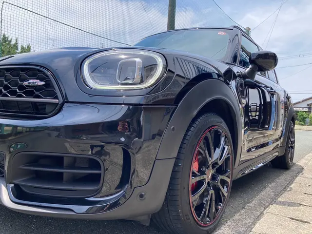 TOYOTA　GRgarege公認のクオリティをお届けします。細部に渡って洗車！サービスの画像