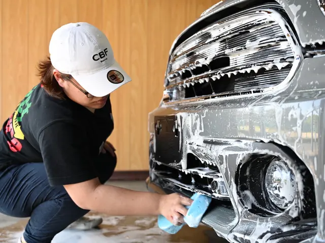 TOYOTA　GRgarege公認のクオリティをお届けします。細部に渡って洗車！サービスの画像