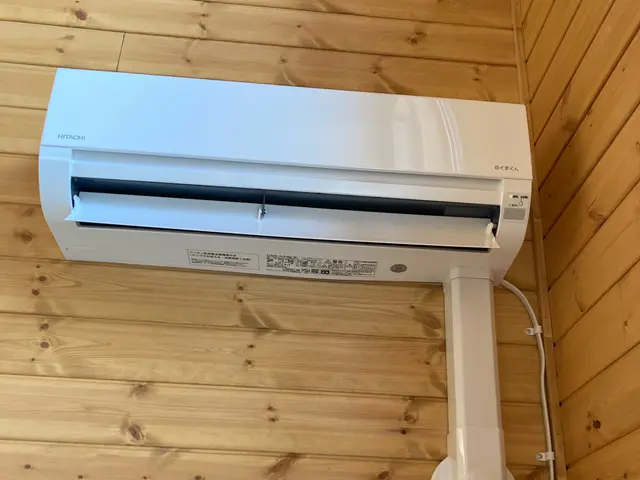 エアコン設置ならお任せください！土日祝日も対応致します。古いエアコン無料引き取りサービスの画像