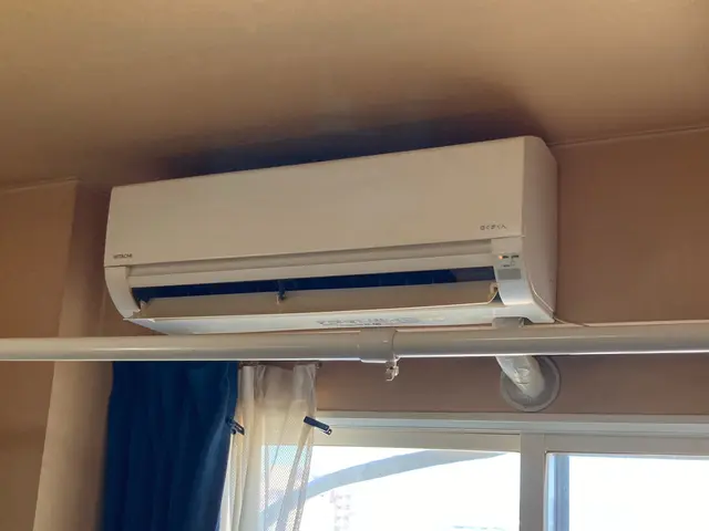 エアコン設置ならお任せください！土日祝日も対応致します。古いエアコン無料引き取りサービスの画像