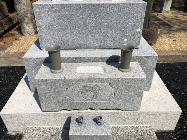 【年間1000件以上の墓所清掃経験あり】雑草対策などのご相談もお気軽に◉サービスの画像