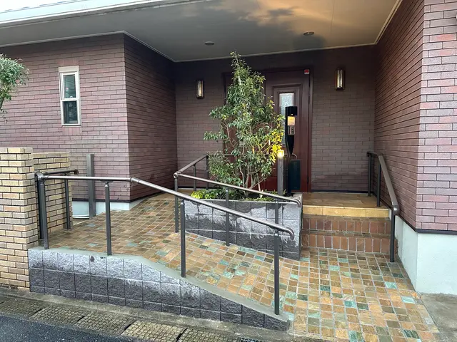 駐車場 玄関スロープ土間施工サービスの画像