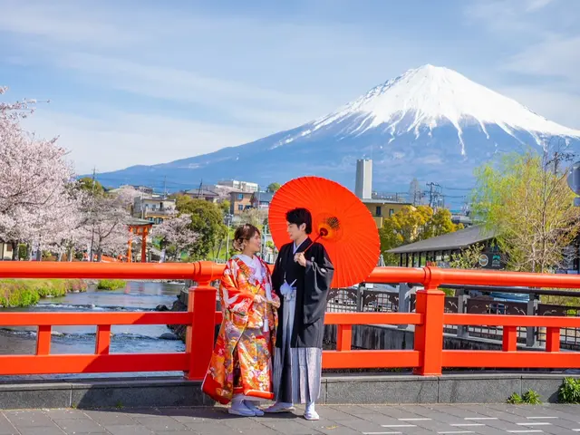 【静岡のフォトウエディング】カメラマンが☆クオリティの高い優しい自然な写真を撮影