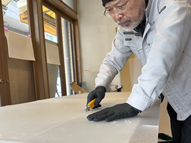 材料費込み。他店で断られた【浴室ドアのパネル交換】、パッキン無しドアも対応可能サービスの画像