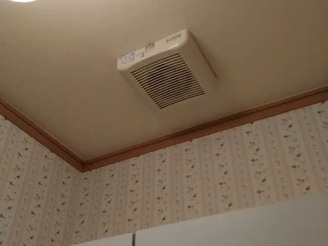 トイレ換気扇の交換・取り付けサービスサービスの画像