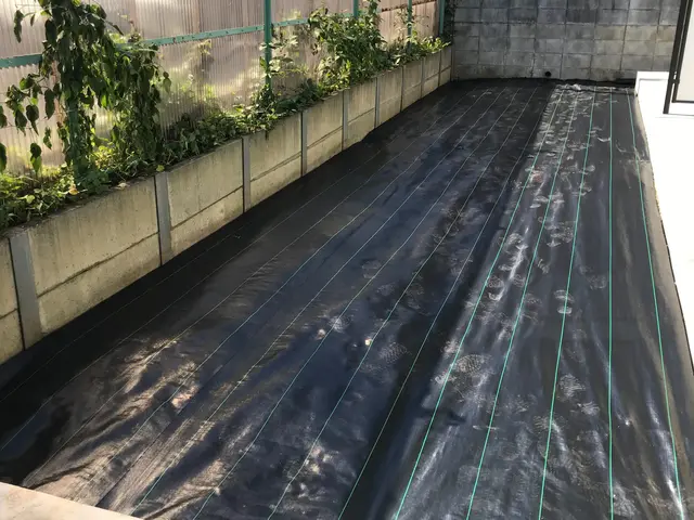 草刈り・草むしり・剪定・伐採の(合)山本企画サービスの画像