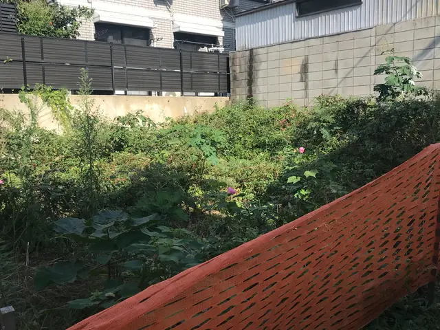 草刈り・草むしり・剪定・伐採の(合)山本企画サービスの画像