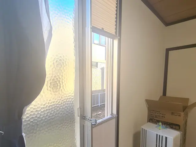 窓用エアコン//ウインドエアコンの取り付け、墨田区から参ります！※賃貸物件対応可サービスの画像