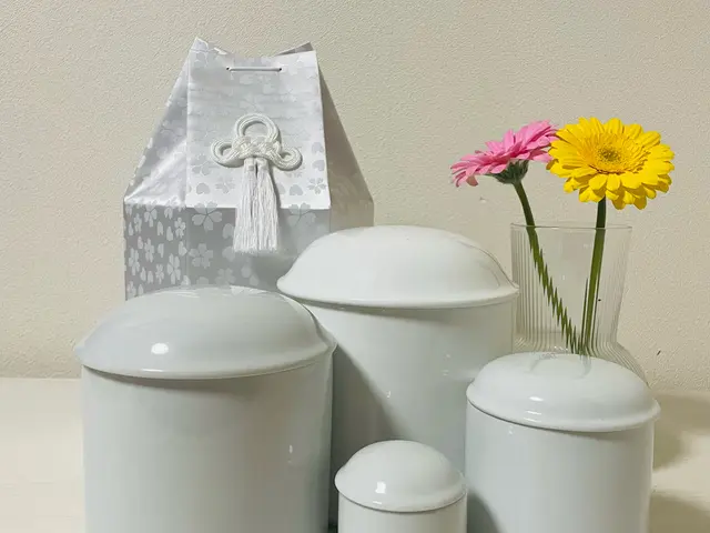 専用の火葬車で訪問し、葬儀から火葬・拾骨まで想いを込めたお見送りをお手伝いしますサービスの画像