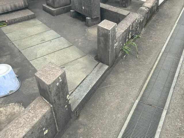店長が直接訪問・女性スタッフ対応可！写真で作業結果報告、墓石クリーニングも対応サービスの画像
