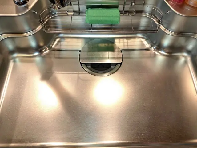 水垢徹底除去！作業前後を写真で提示◉安心の損害保険加入済サービスの画像