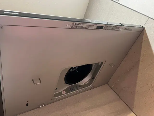 水垢徹底除去！作業前後を写真で提示◉安心の損害保険加入済サービスの画像