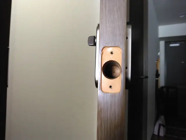 【業歴15年の実績】ドアノブ、ラッチ交換、調整、再設置致します！サービスの画像