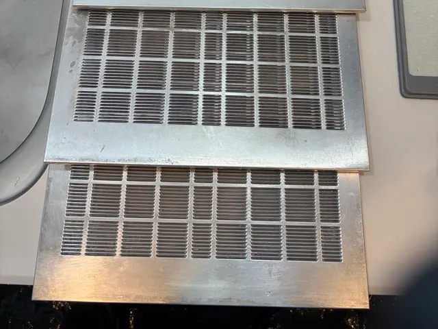 失敗したくない方へ◎丁寧な養生＆写真報告/油汚れ徹底除去/3期実績/損害保険加入サービスの画像