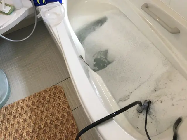 お風呂の追い焚き配管洗浄！エリア外ご相談ください。サービスの画像