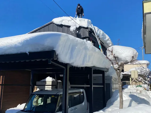 【損保加入】【除雪機持参】安全管理者＋2名作業！全て自社対応！駐車場代は当社負担サービスの画像