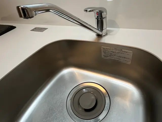 キッチンの水垢汚れと換気扇の油汚れをしっかり徹底洗浄！キッチンまるごとパックですサービスの画像