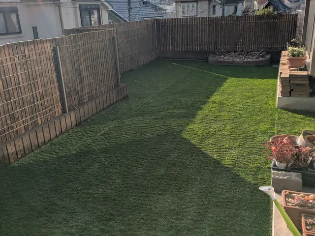 【業歴10年の実績】人工芝、古い芝生剥がし、承っております。サービスの画像