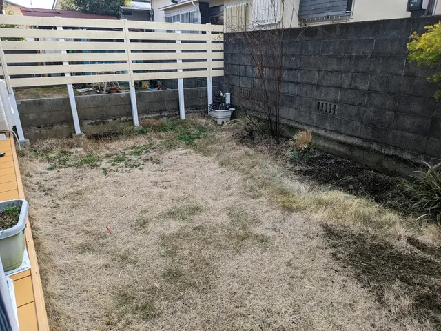 【業歴10年の実績】人工芝、古い芝生剥がし、承っております。サービスの画像