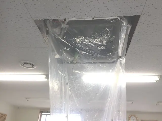 天井埋込式エアコンクリーニングサービスの画像