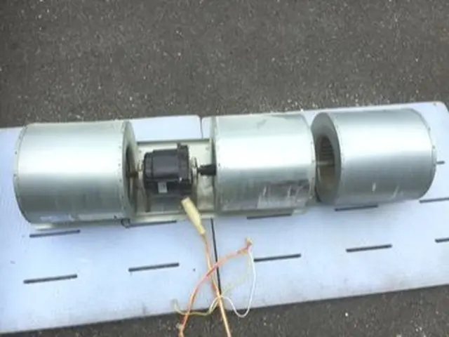 天井埋込式エアコンクリーニングサービスの画像