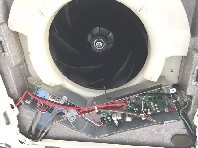 天井埋込式エアコンクリーニングサービスの画像