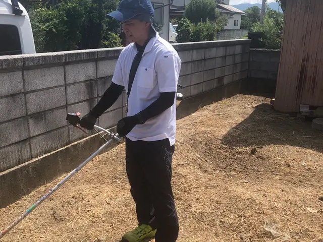 草刈り作業　◎地域密着店◎予約から作業まで100%自社対応◎営業時間外も対応可能サービスの画像