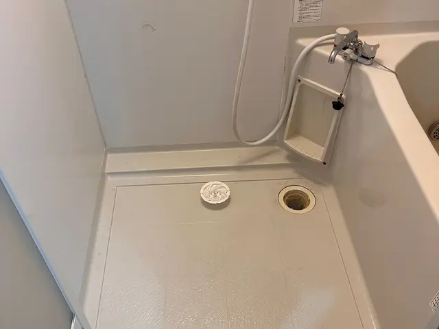 【夫婦で対応します♪】P代無料！鏡ウロコ エプロン 水垢 徹底洗浄☆お任せ下さいサービスの画像