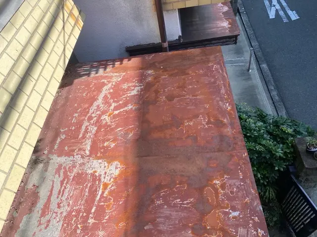 トタン屋根塗装工事 － サビ止めから仕上げまで丁寧に施工サービスの画像