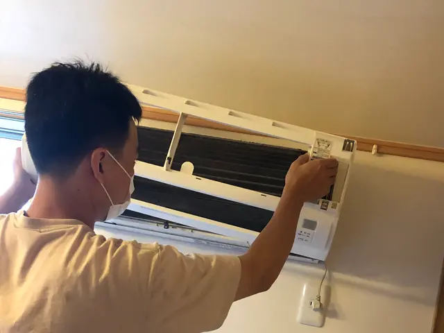 電気工事士、プロ技術、駐車場料金無料、マスク着用、複数台割引、サービスの画像