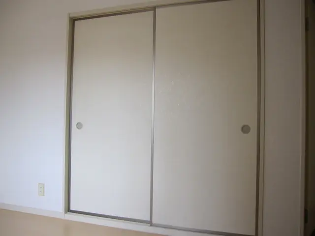 《西播磨地域で施工実績 10万枚超》100%自社対応！経験豊富な職人が揃ってますサービスの画像