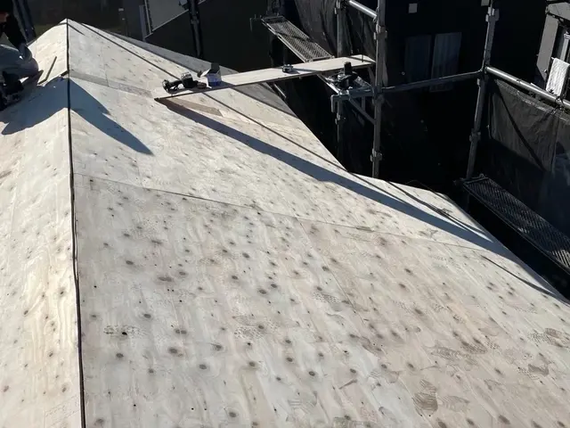 【年中無休／安心の20年保証付き】屋根工事のプロが行う葺き替え施工！サービスの画像