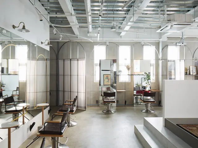 人物写真と建築写真